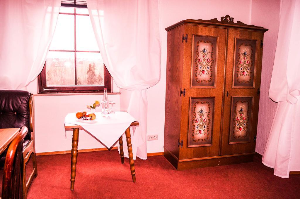 Höfingen Hotel 3*